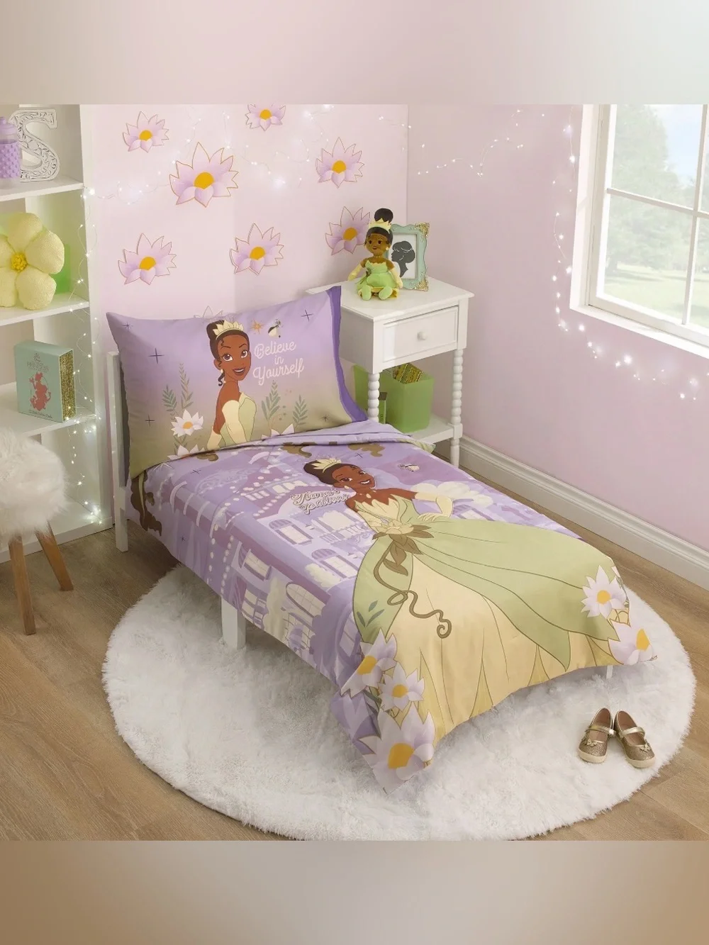 Princess Tiana 4-Piece Comforter Set for Small Bed